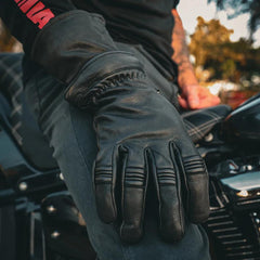 8247.00 - Men's Gauntlet Leather Gloves