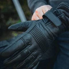 8429.00 - Men’s Full Finger Gloves – Rugged Performance with a Sleek Finish