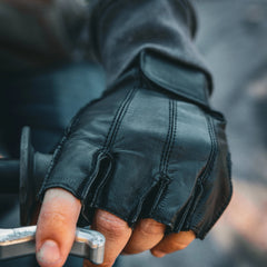 8235.00 - Mens Fingerless Leather Gloves