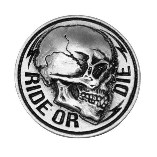 Milwaukee Leather Side Skull Pin PNA1243